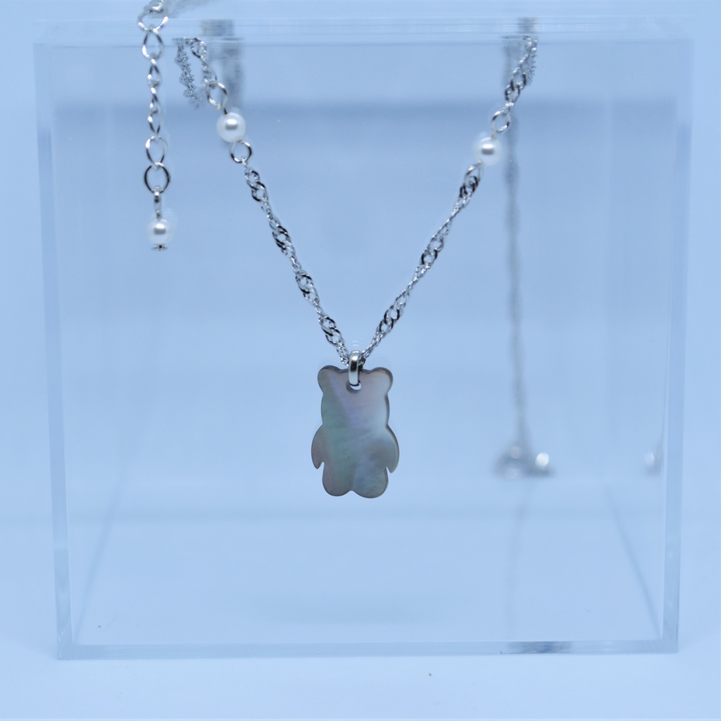 雪とくまさん ペンダント