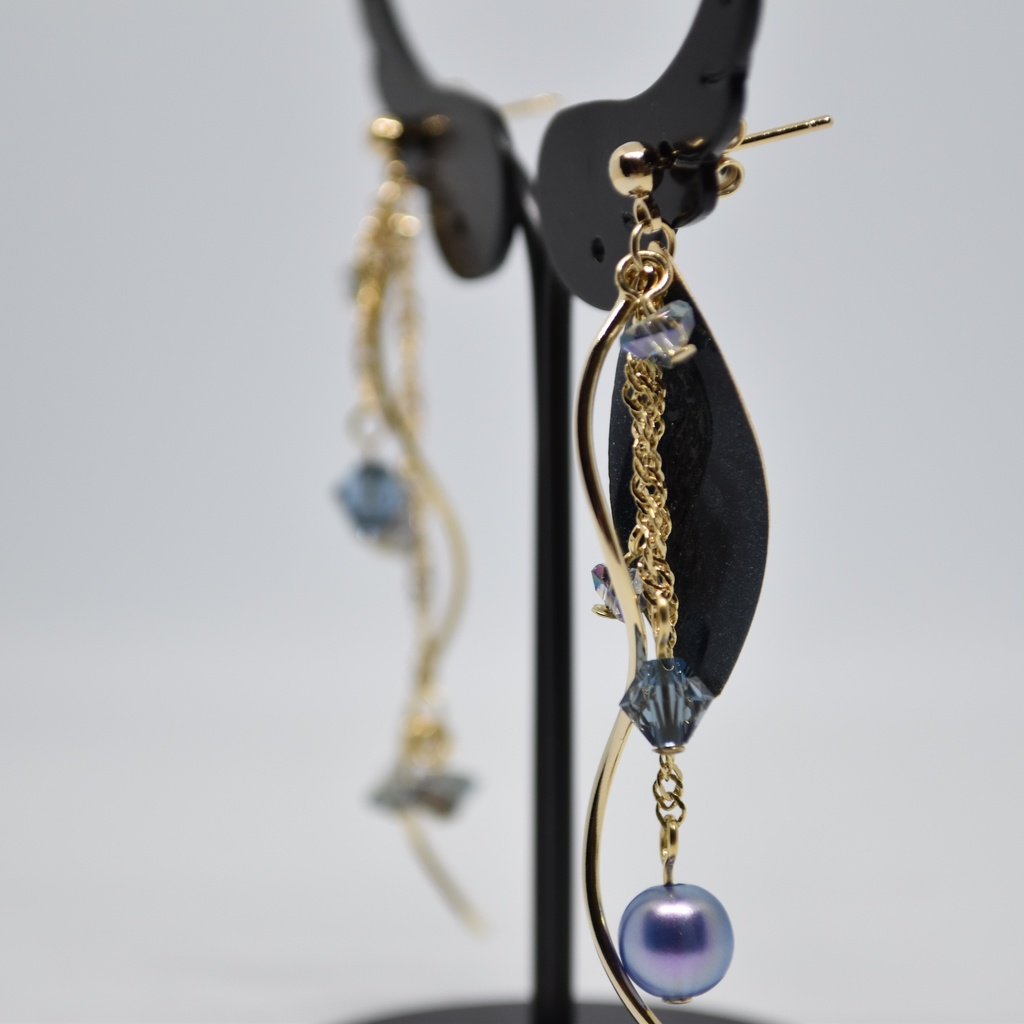 深海のイヤリング/ピアス【リニューアル】【イメージアクセサリー】