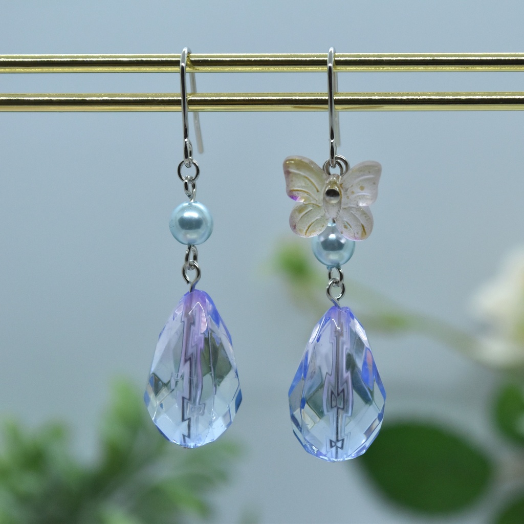 あわいの欠片の耳飾り(F:青紫~青)