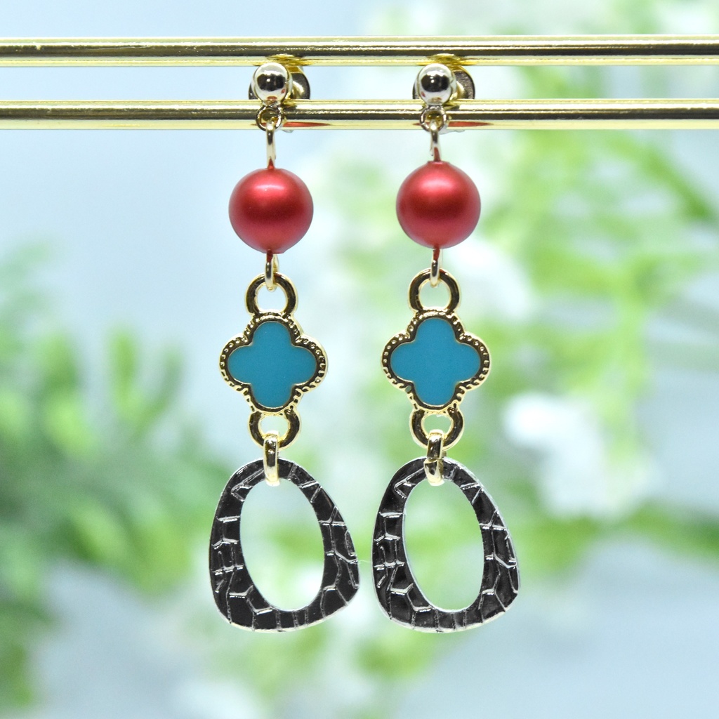 ある太守の肖像【ヴァルシャン イメージ ピアス/イヤリング 】