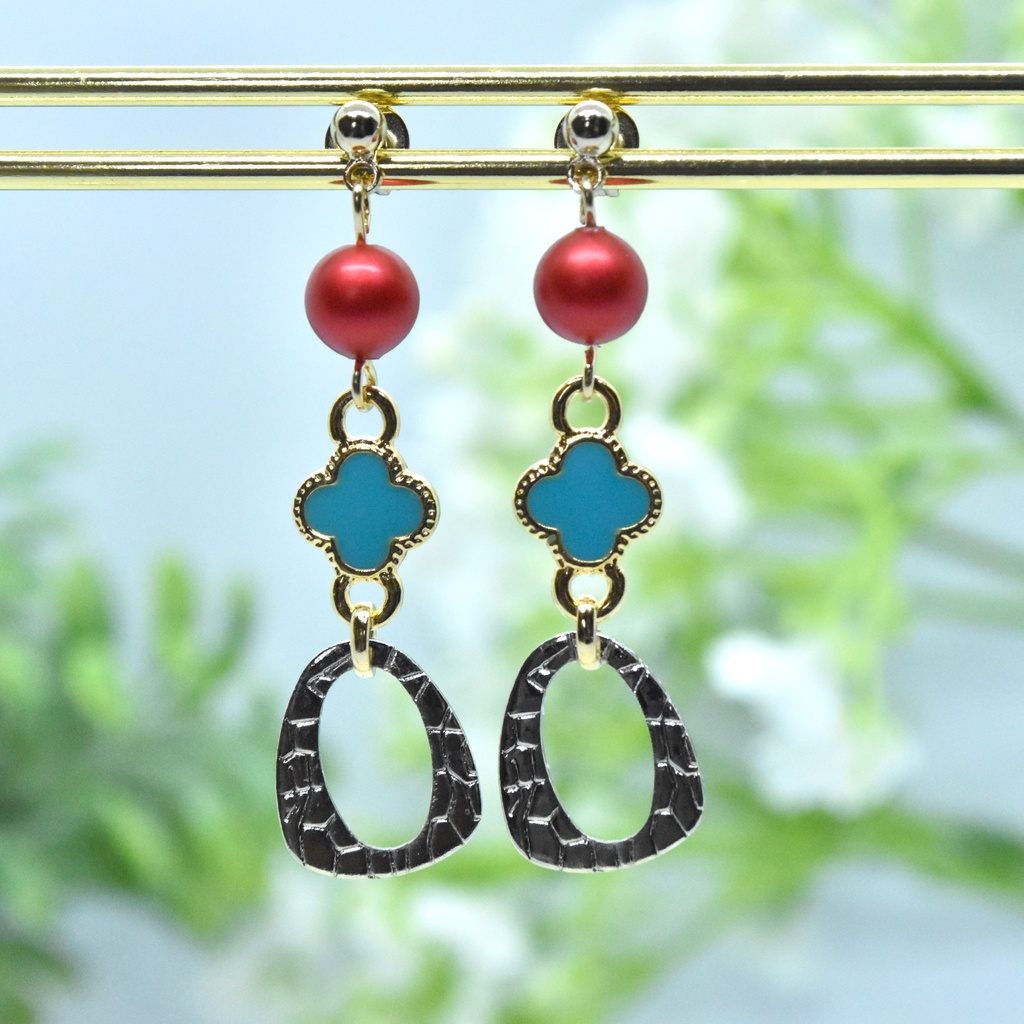 ある太守の肖像【ヴァルシャン イメージ ピアス/イヤリング 】