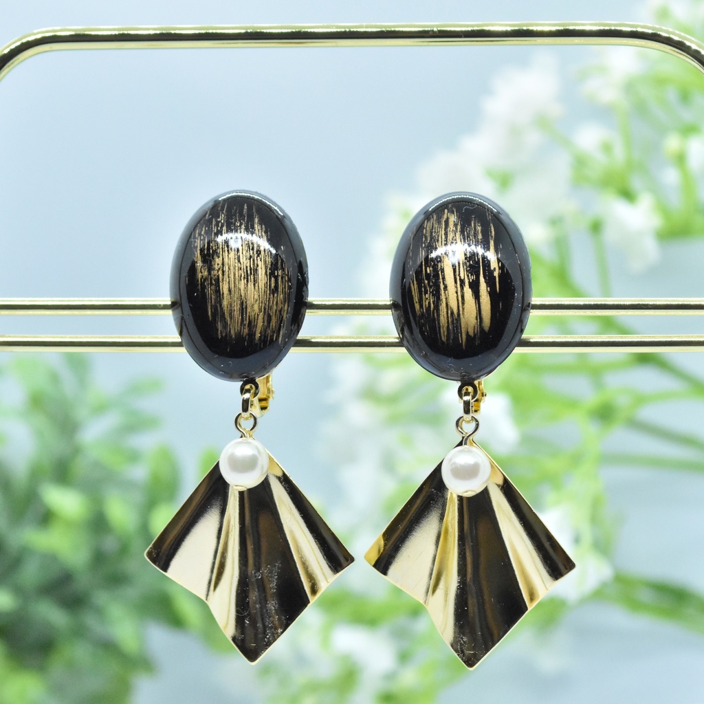 国父の肖像【キャラクターイメージピアス/イヤリング 】