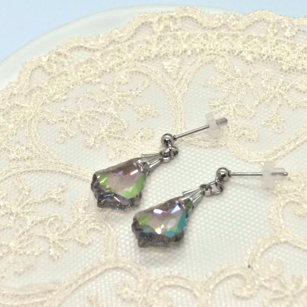 宵闇の欠片【キャラクターイメージピアス/イヤリング 】