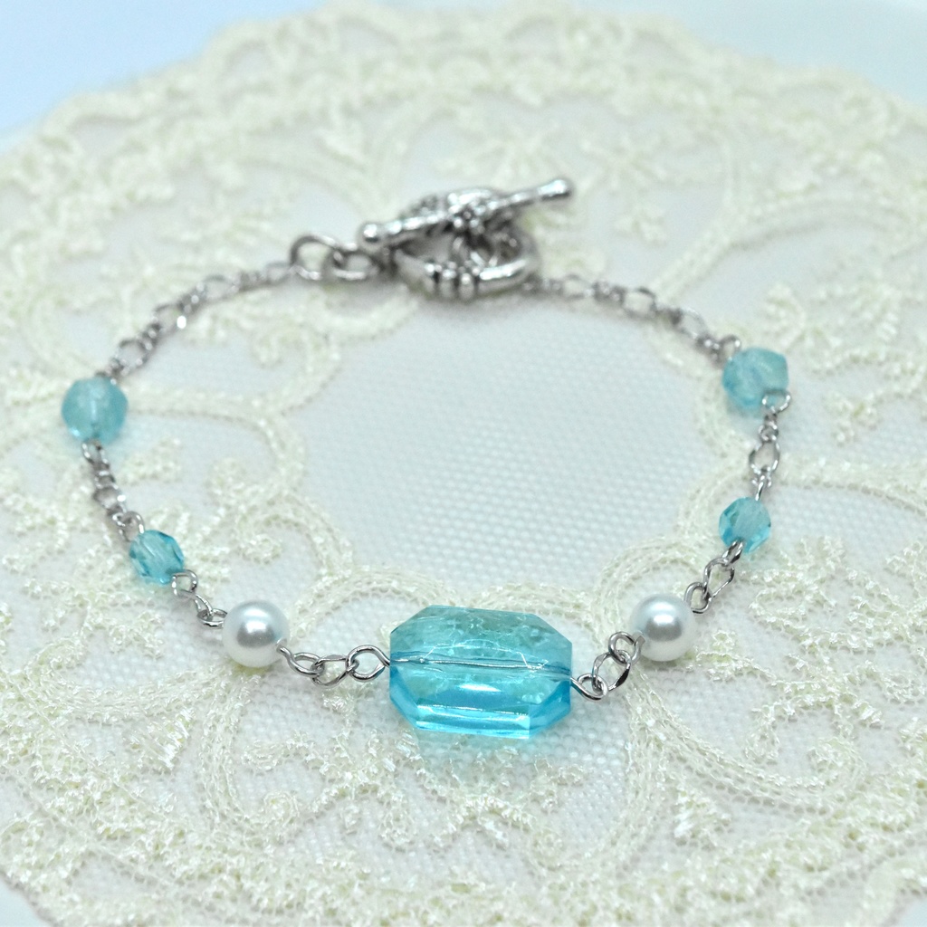 青いヴィンテージビーズのマンテルブレスレット