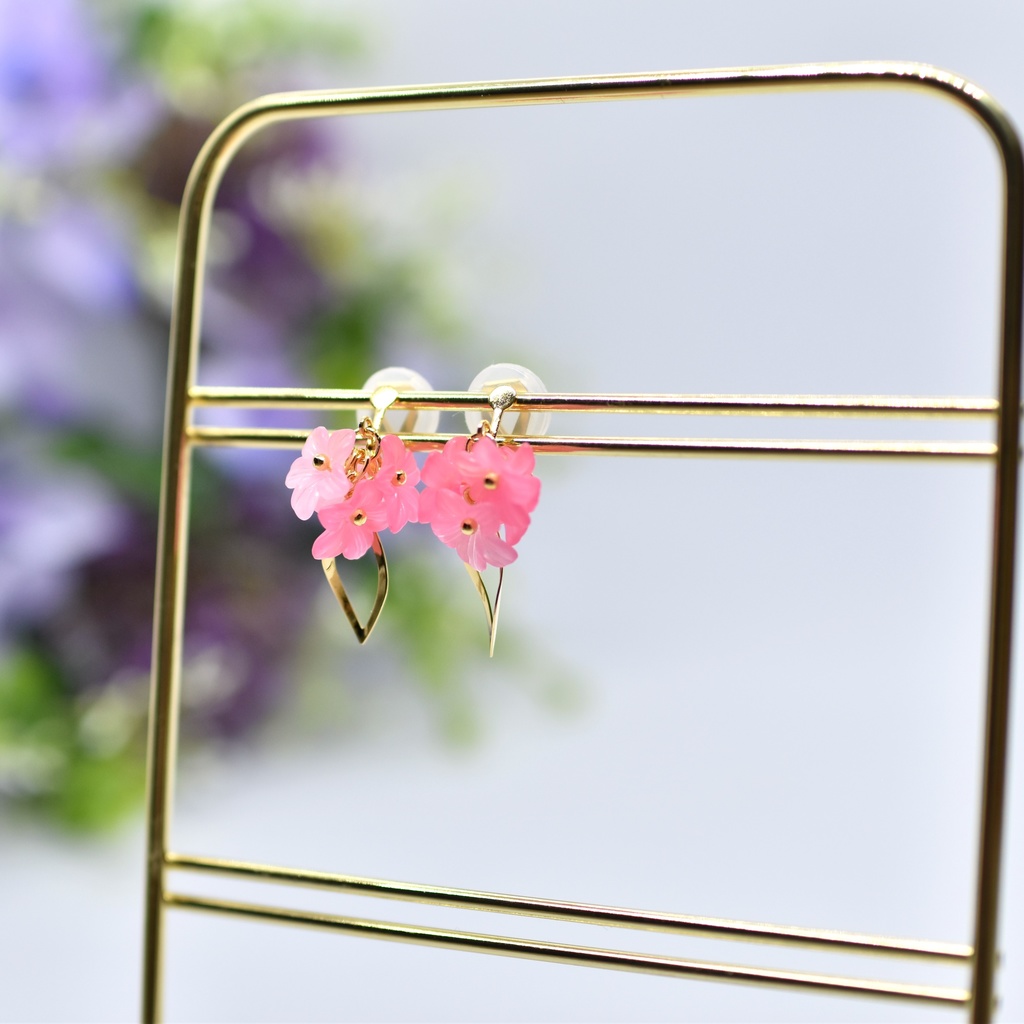 桃の花イヤリング