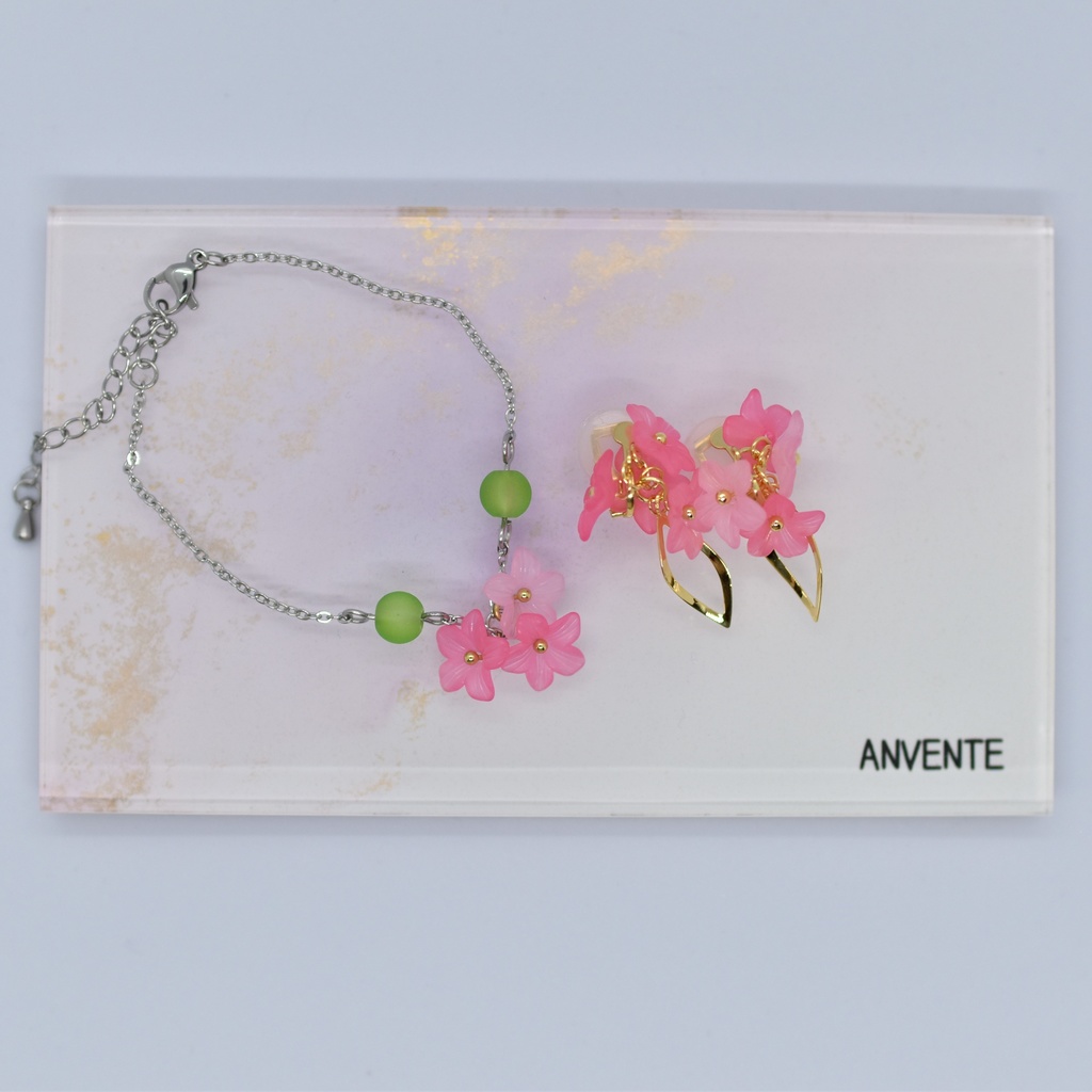 桃の花イヤリング