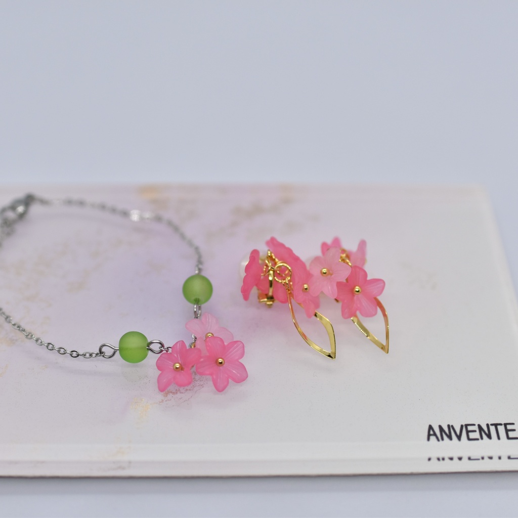 桃の花イヤリング