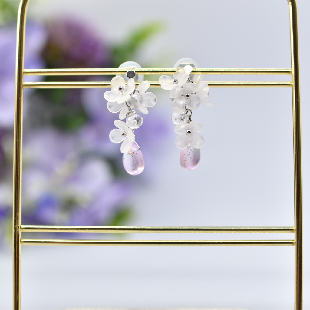 ライラックイヤリング(ピアス変更可能)