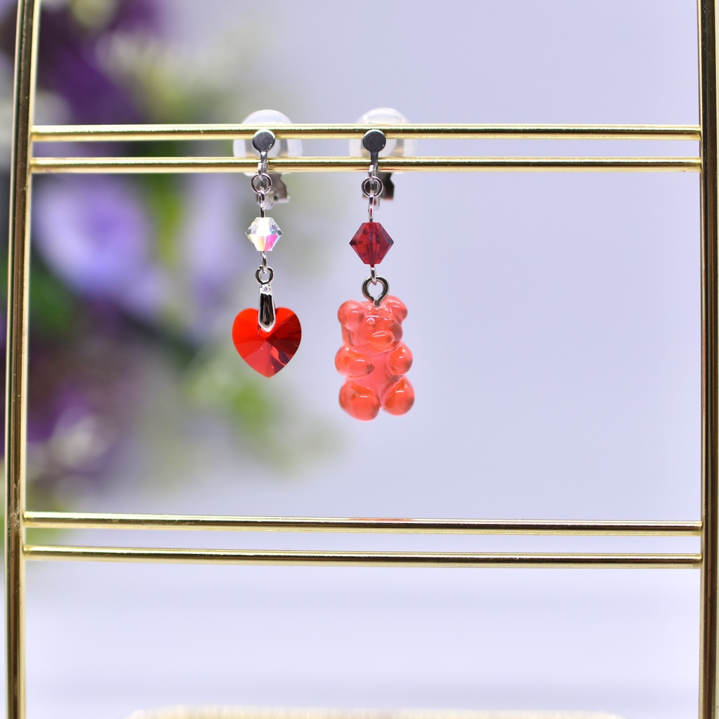【再販不可】グミベアイヤリング・ストロベリー(ピアス変更可能)