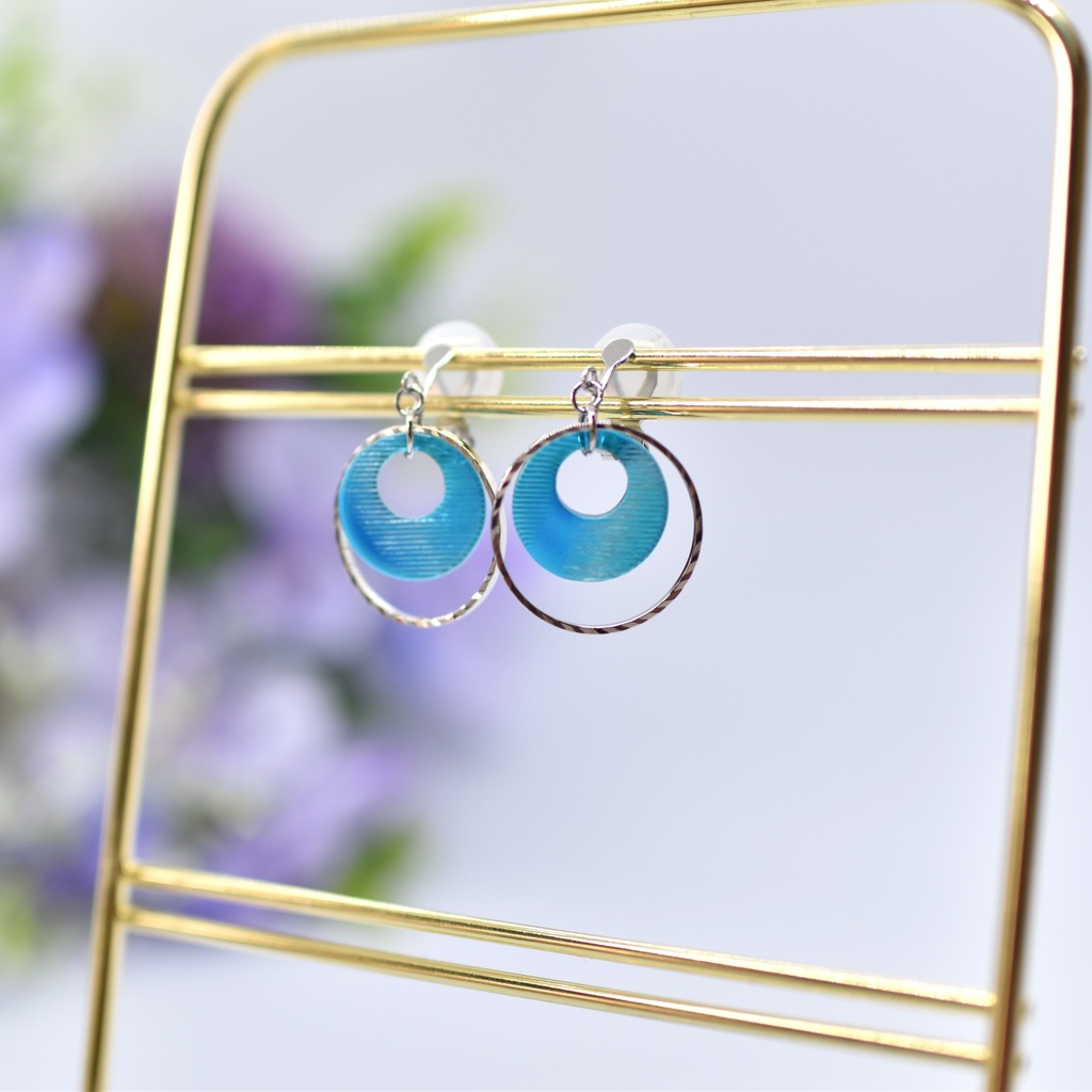 【再販不可】みなも イヤリング・青(ピアス変更可能)
