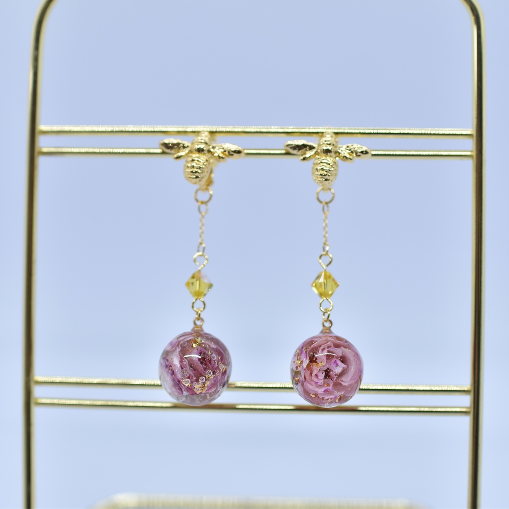 【Atelier petit Lotus様コラボ】honey bee イヤリング【再販予定なし】