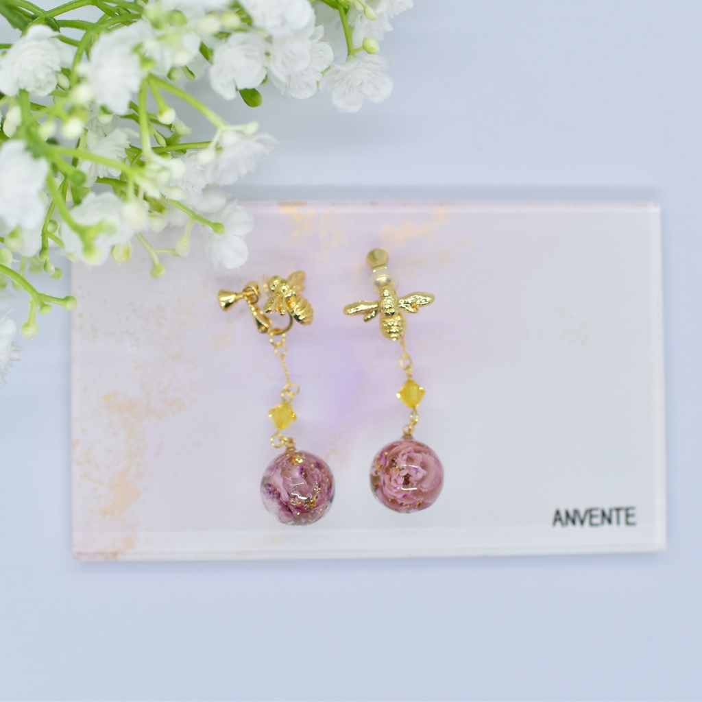 【Atelier petit Lotus様コラボ】honey bee イヤリング【再販予定なし】