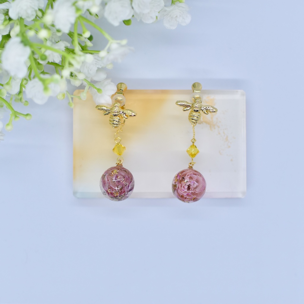 【Atelier petit Lotus様コラボ】honey bee イヤリング【再販予定なし】