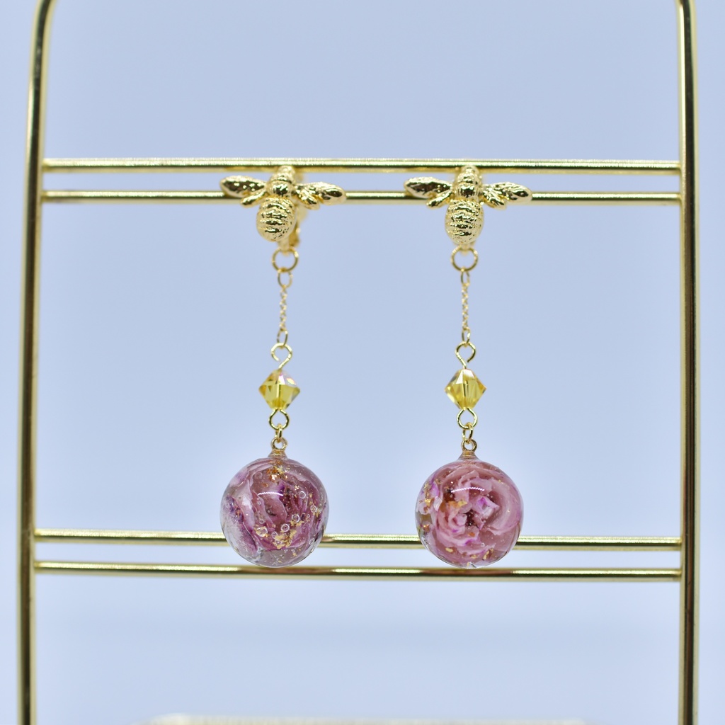 【Atelier petit Lotus様コラボ】honey bee イヤリング【再販予定なし】