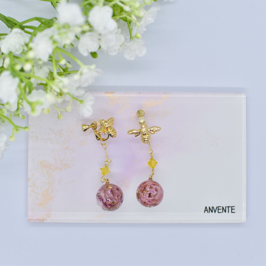 【Atelier petit Lotus様コラボ】honey bee イヤリング【再販予定なし】