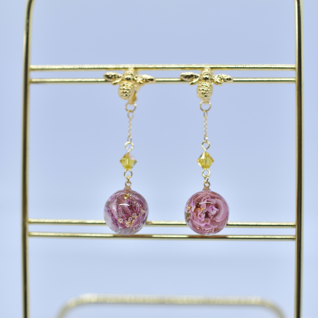 【Atelier petit Lotus様コラボ】honey bee イヤリング【再販予定なし】