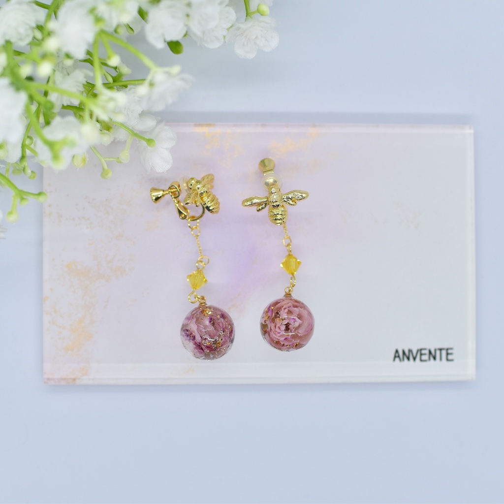 【Atelier petit Lotus様コラボ】honey bee イヤリング【再販予定なし】