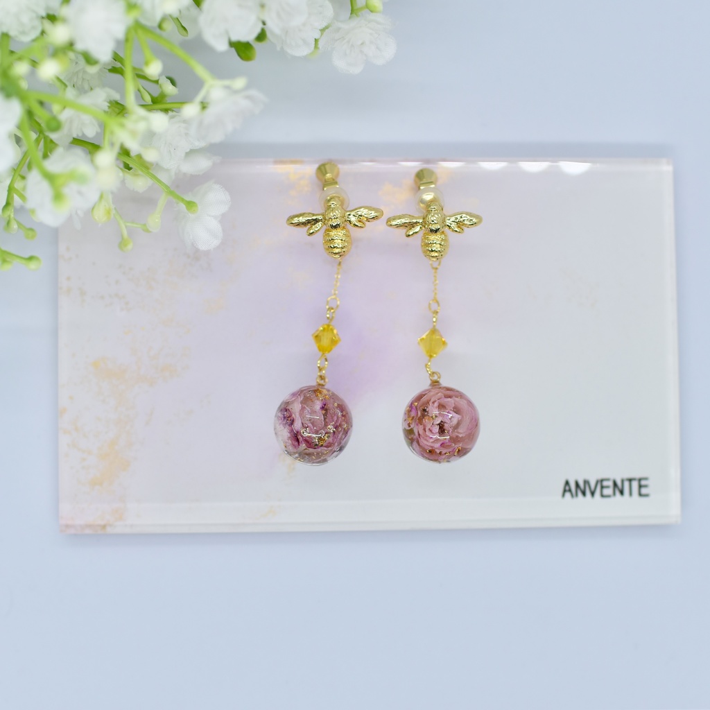 【Atelier petit Lotus様コラボ】honey bee イヤリング【再販予定なし】