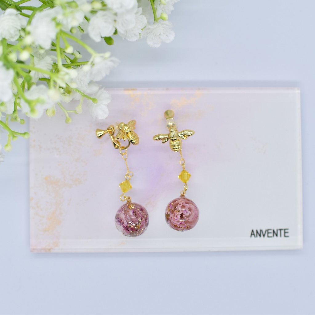 【Atelier petit Lotus様コラボ】honey bee イヤリング【再販予定なし】