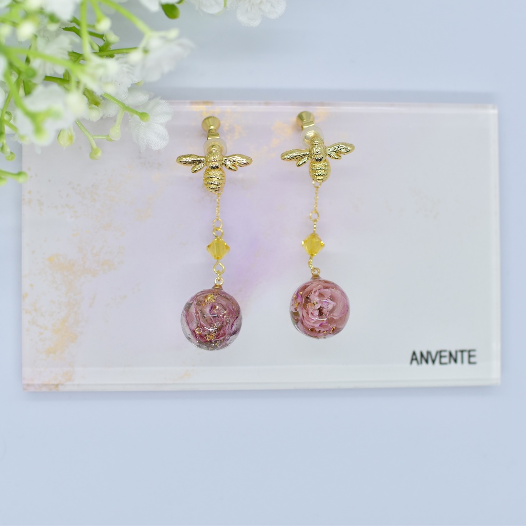 【Atelier petit Lotus様コラボ】honey bee イヤリング【再販予定なし】