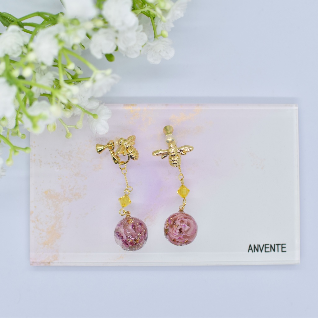 【Atelier petit Lotus様コラボ】honey bee イヤリング【再販予定なし】