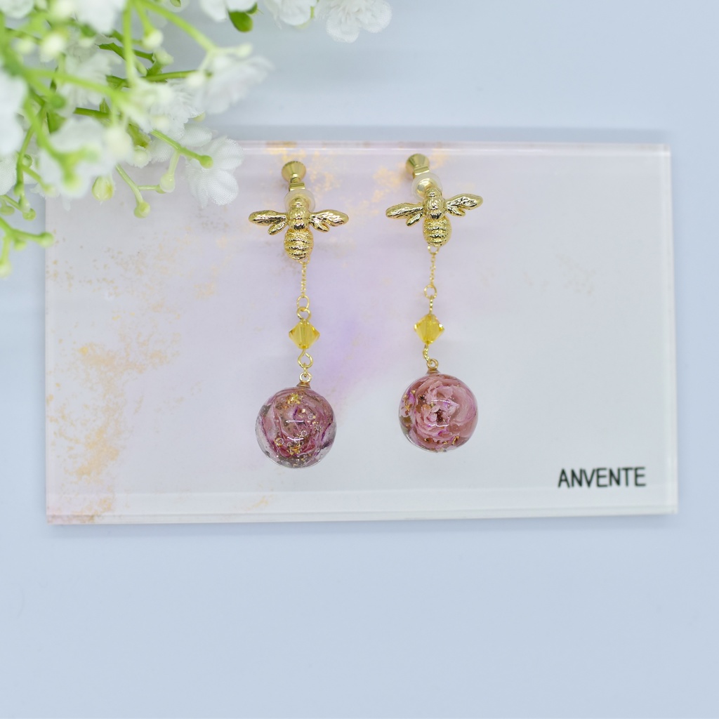 【Atelier petit Lotus様コラボ】honey bee イヤリング【再販予定なし】