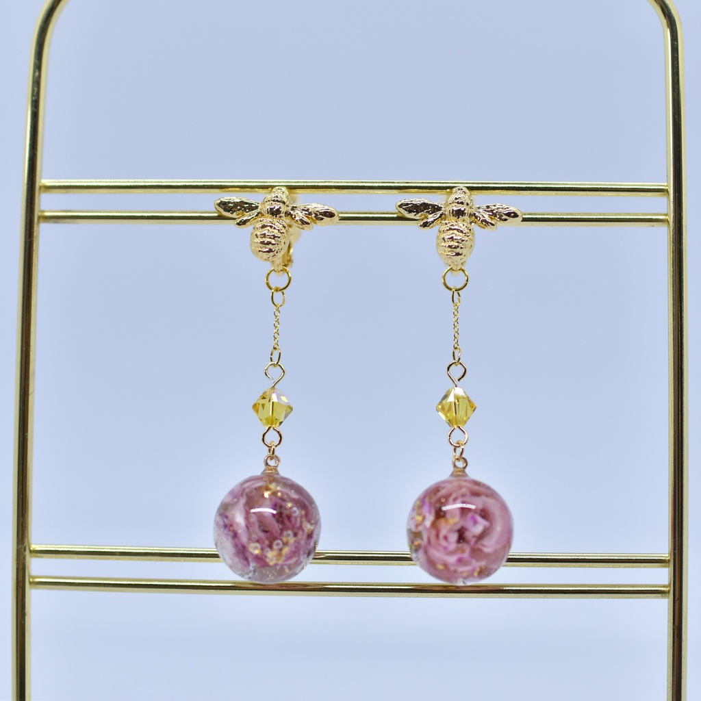 【Atelier petit Lotus様コラボ】honey bee イヤリング【再販予定なし】