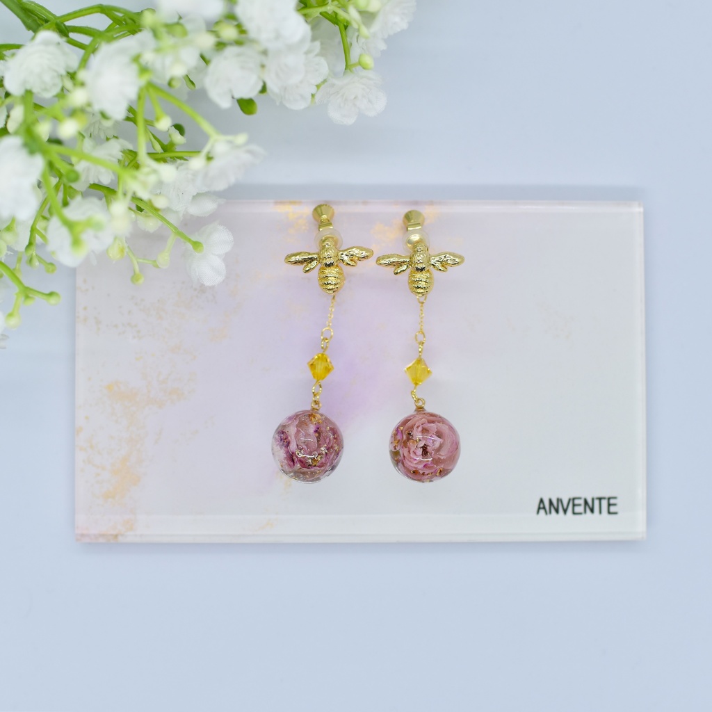 【Atelier petit Lotus様コラボ】honey bee イヤリング【再販予定なし】