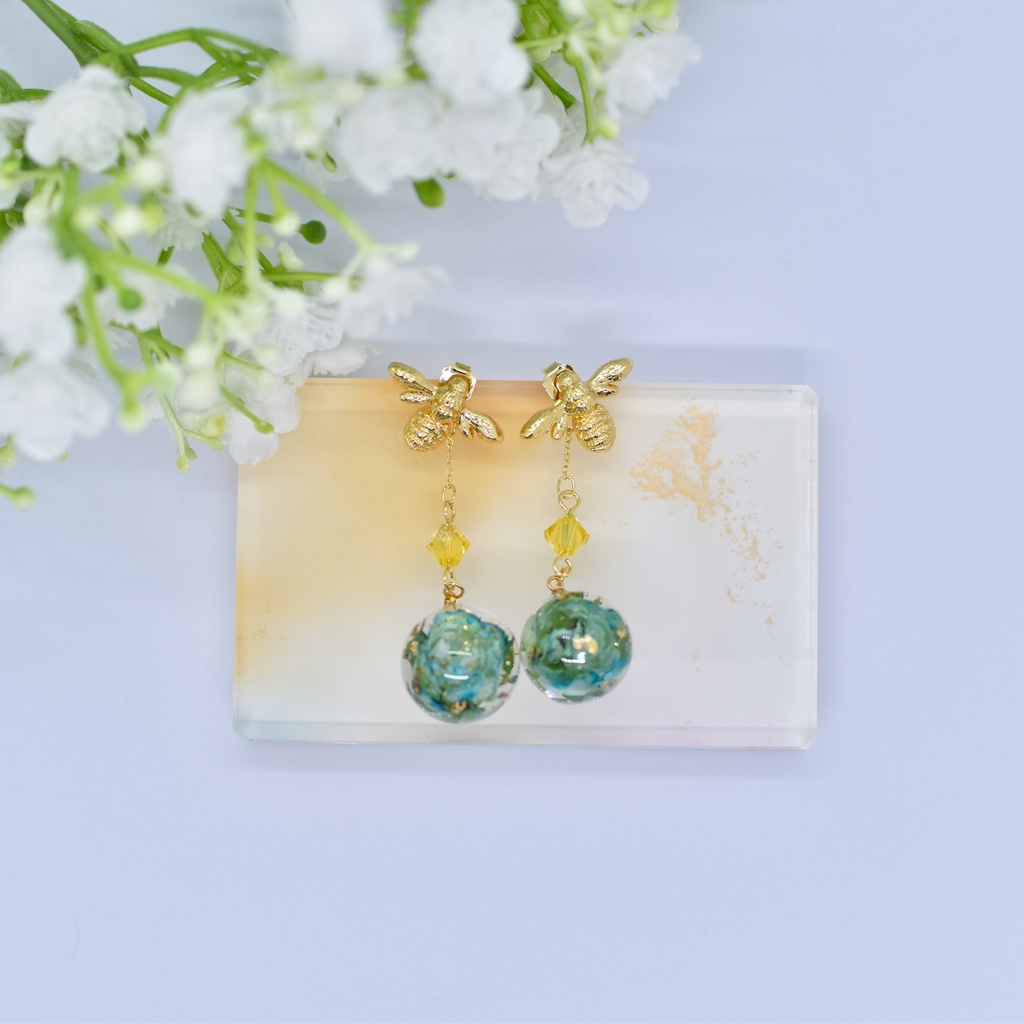 【Atelier petit Lotus様コラボ】honey bee ピアス【再販予定なし】