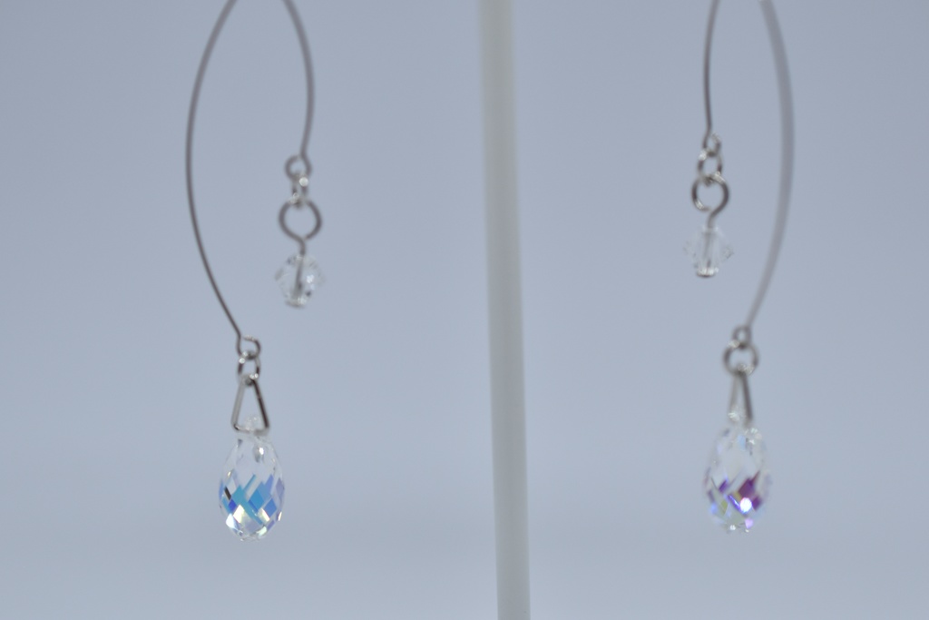 【再販不可】エルピスの花(クリアホワイト) イメージピアス・イヤリング