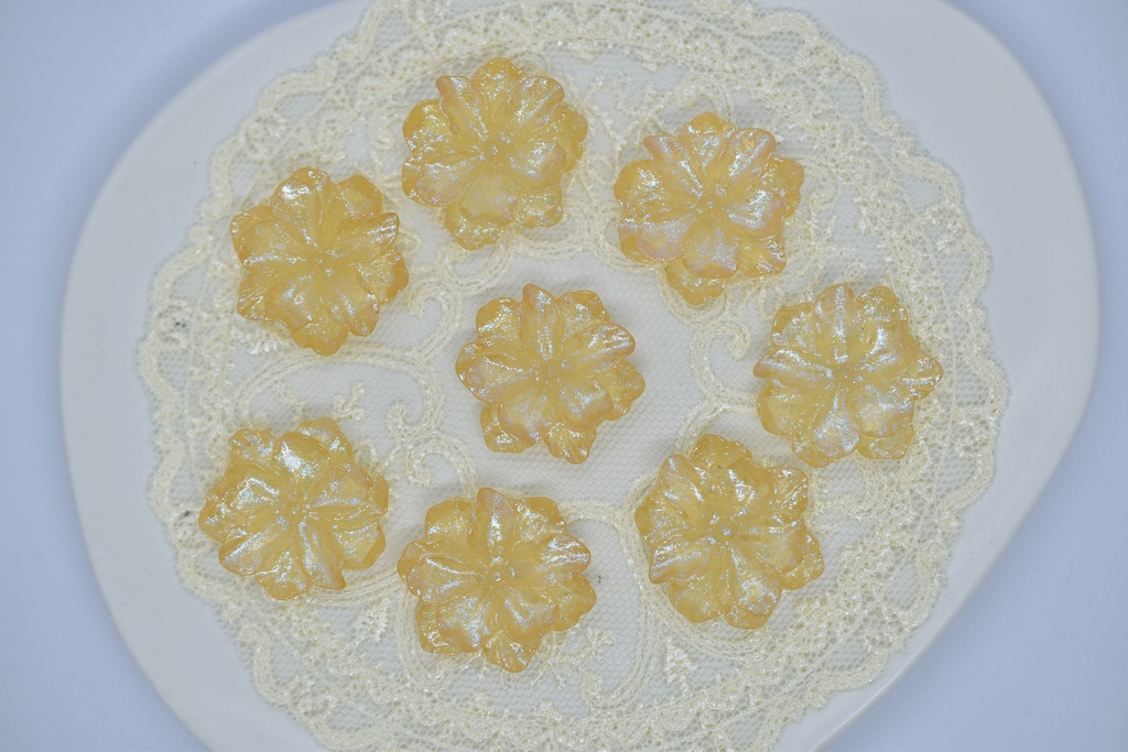 【再販不可】エルピスの花(バターイエロー) イメージピアス・イヤリング