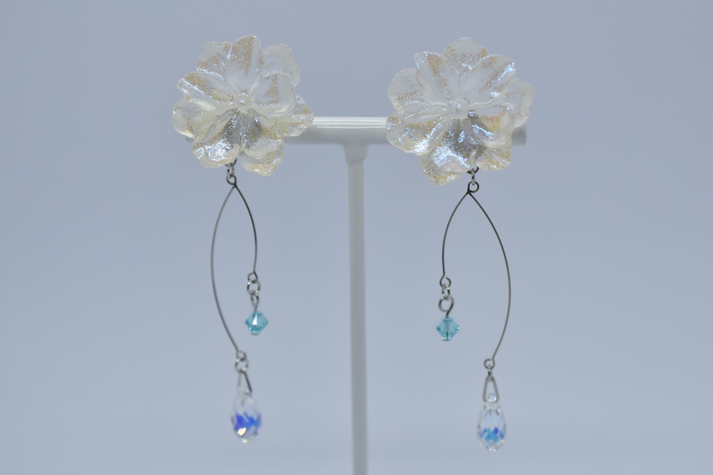 【再販不可】「ハイデリン」イメージピアス・イヤリング