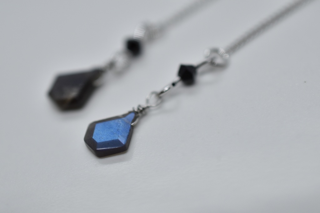 ゾラージャ イメージピアス