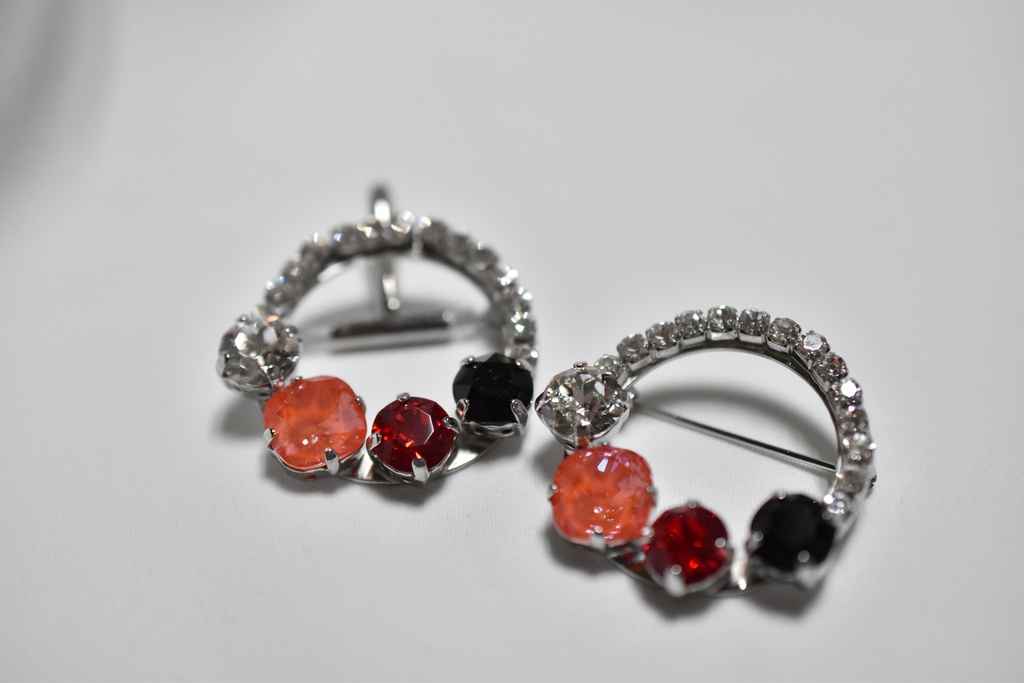 【受注制作】エース・トラッポラ イメージブローチ