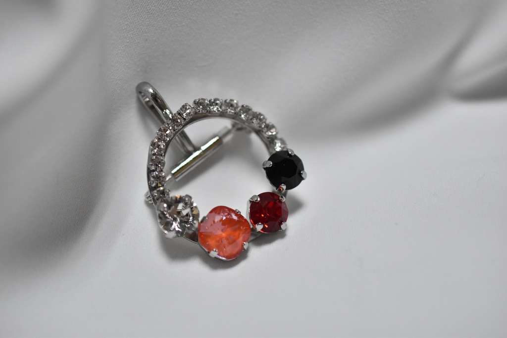 【受注制作】エース・トラッポラ イメージブローチ