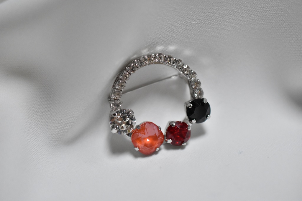 【受注制作】エース・トラッポラ イメージブローチ