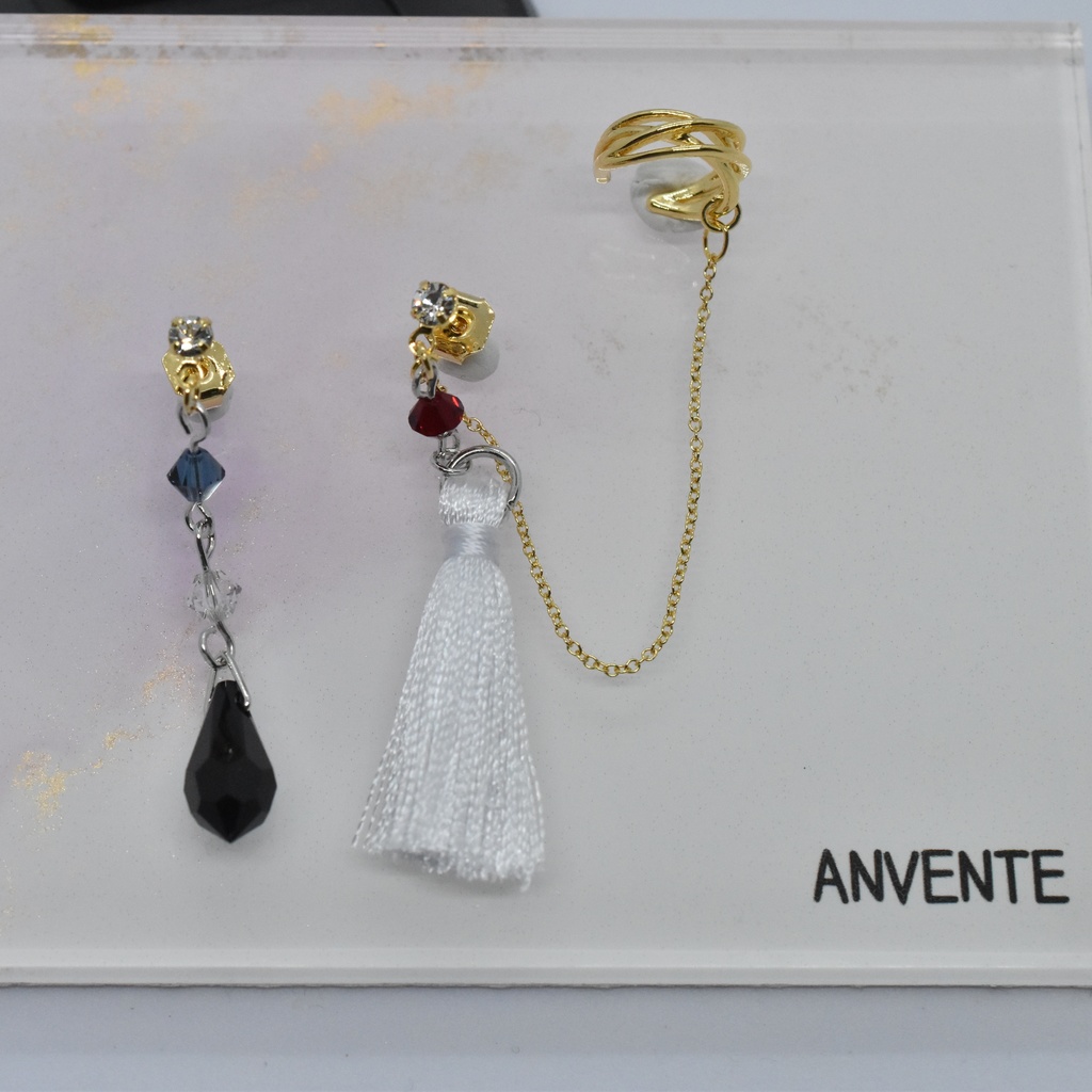 フォン・ライカン イメージイヤーカフ連結ピアス/イヤリング