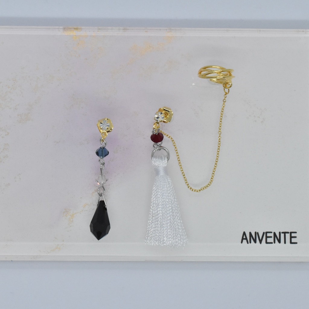 フォン・ライカン イメージイヤーカフ連結ピアス/イヤリング