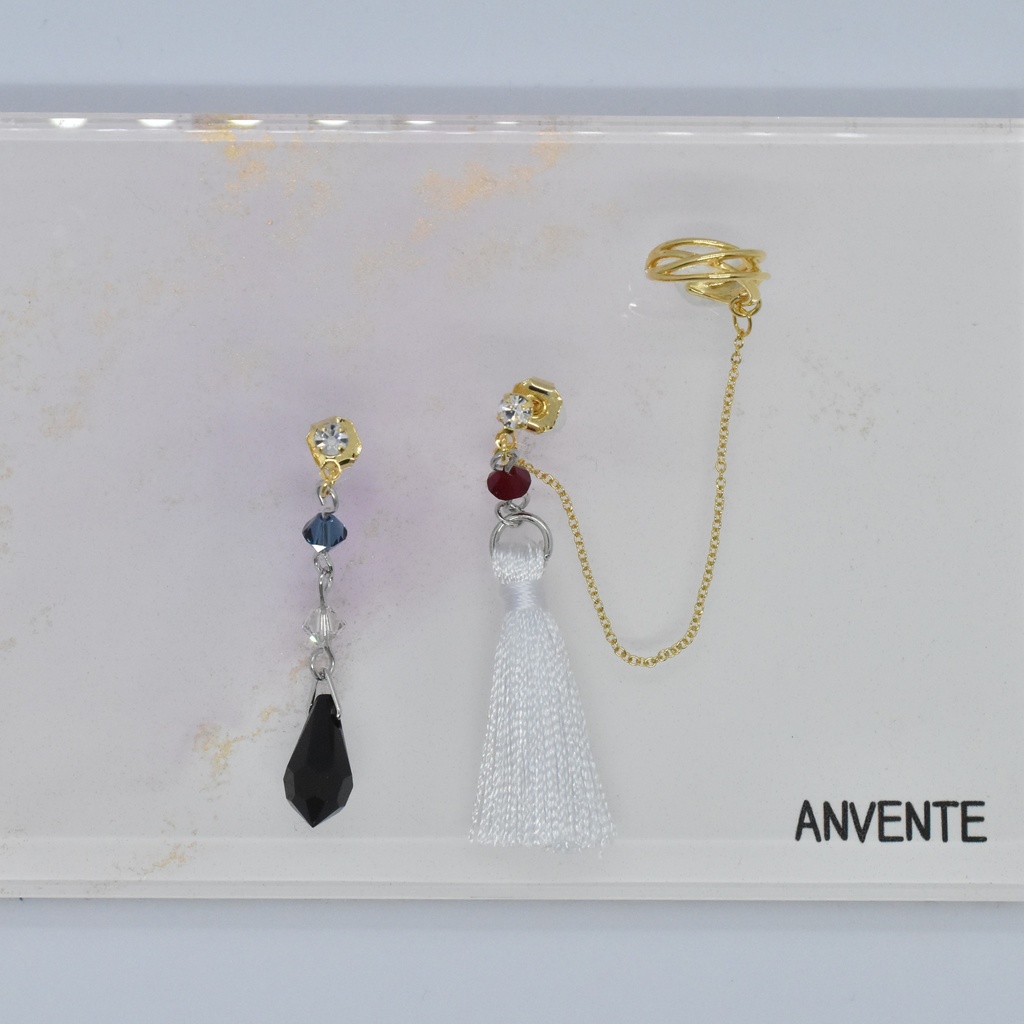 フォン・ライカン イメージイヤーカフ連結ピアス/イヤリング