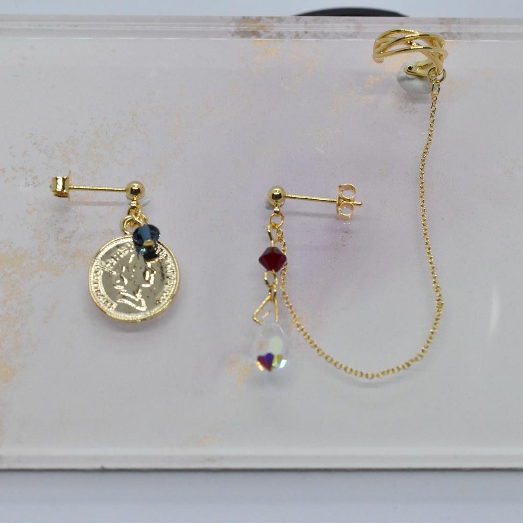 ヒューゴ・ヴラドイメージ イヤーカフ連結ピアス/イヤリング