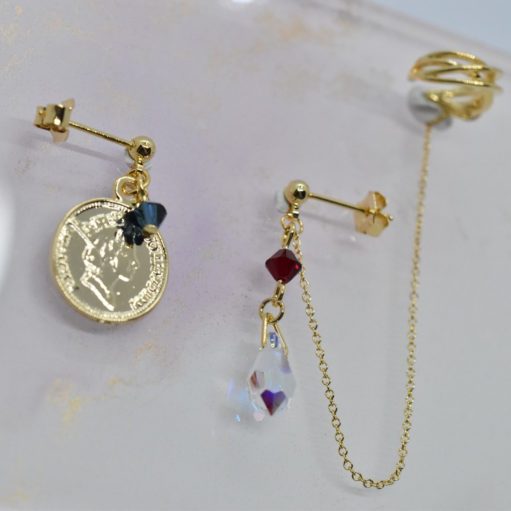 ヒューゴ・ヴラドイメージ イヤーカフ連結ピアス/イヤリング