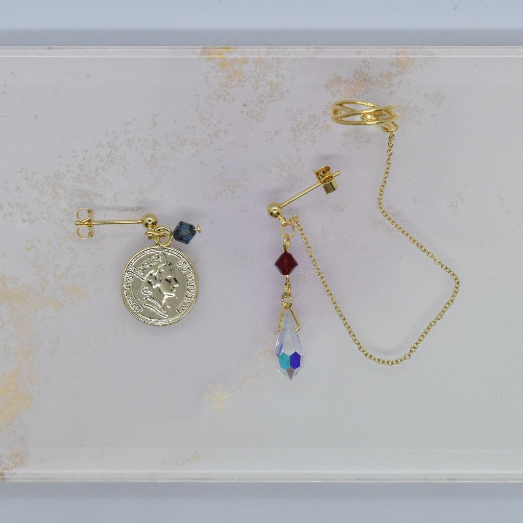 ヒューゴ・ヴラドイメージ イヤーカフ連結ピアス/イヤリング