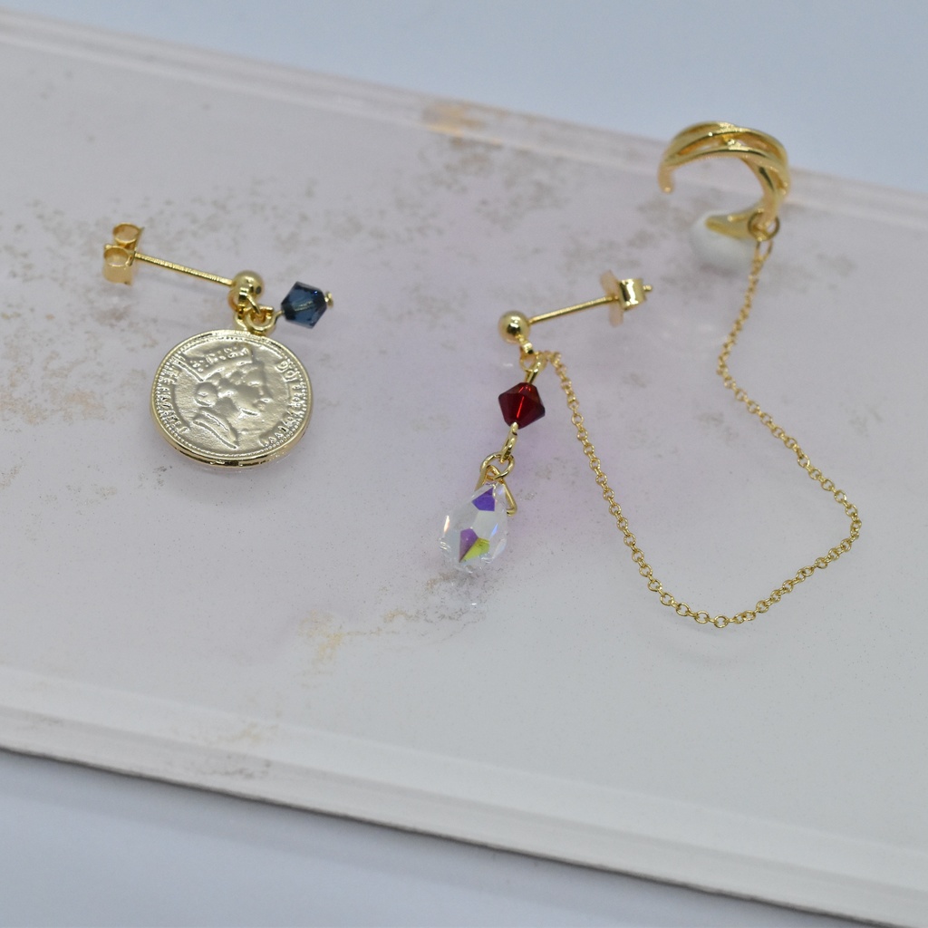 ヒューゴ・ヴラドイメージ イヤーカフ連結ピアス/イヤリング