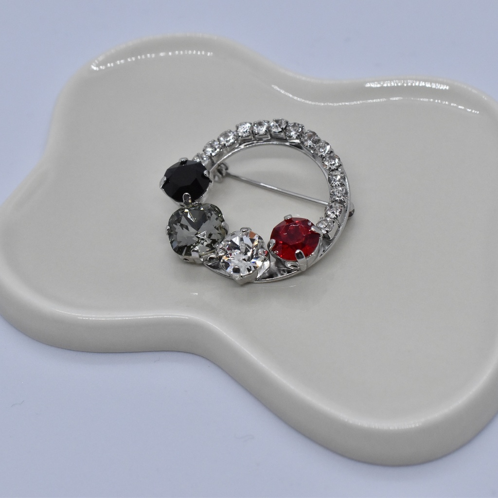 狛野真斗 イメージブローチ