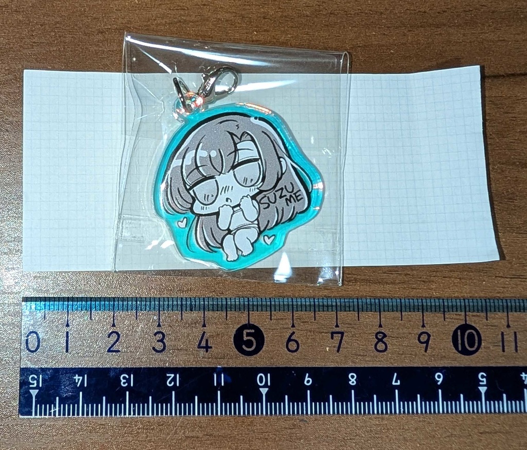 雀のアクリルチャーム