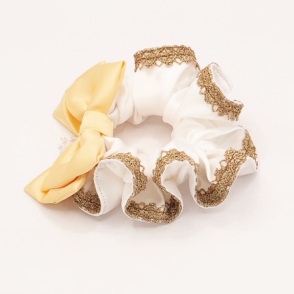 セーラームーン モチーフ シュシュ プリンセスセレニティ