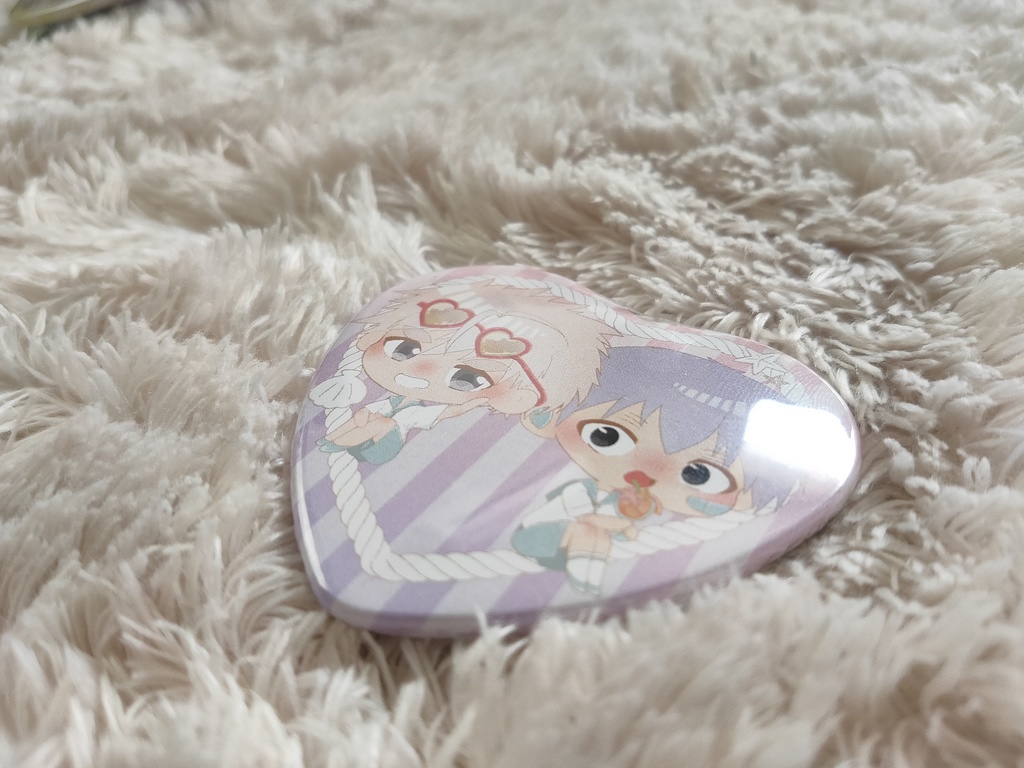 水平服の夏 ハート缶バッジ