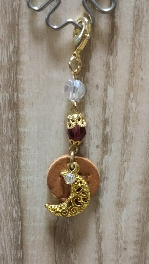 ヒイロの革タグ付きゴールドチャーム