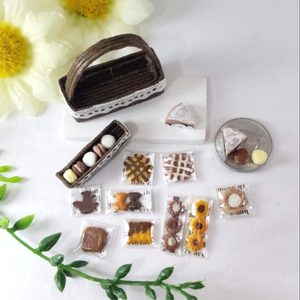 ミニチュアフード♡ガトーショコラ&ミニチュアマカロンミニチュアスイーツバスケットす