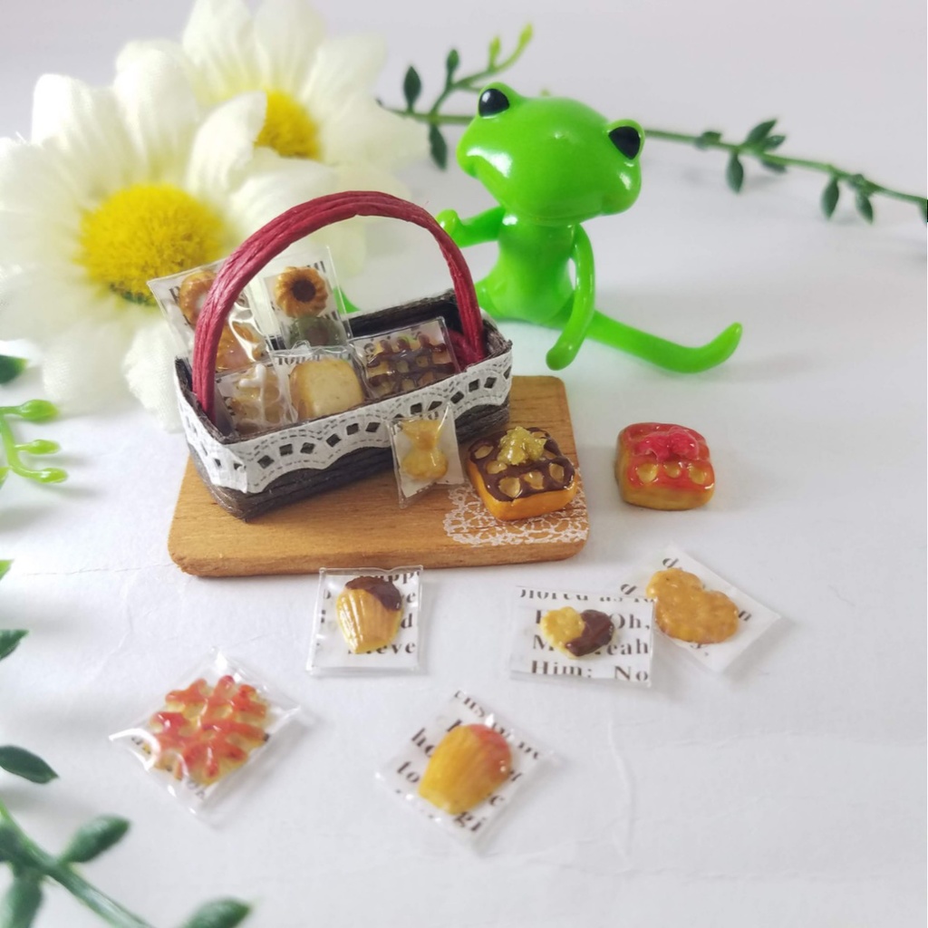 ミニチュアフード♡デコレーションワッフル&ミニチュアスイーツバスケット